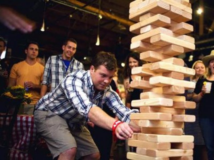 Giant Jenga